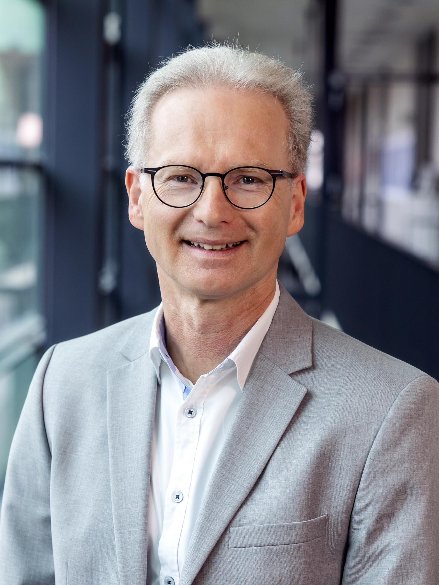 Prof. Dr. Stefan Glasauer Prof. Dr. Stefan Glasauer
