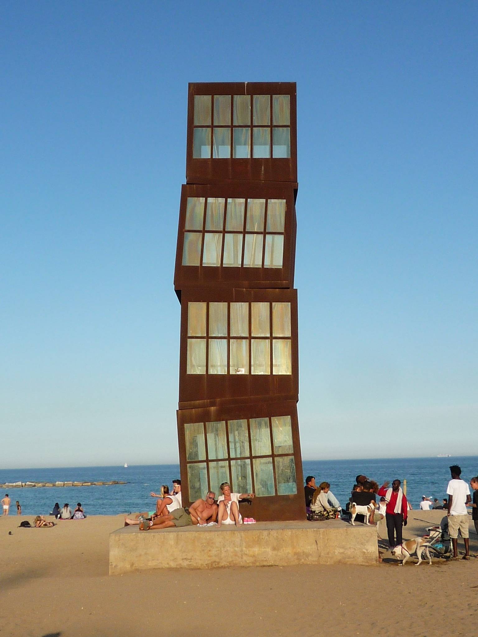 L´Estel Ferret - Der verwundete Stern: Skulptur von Rebecca Horn an der Strandpromenade (Foto: J. Müller)