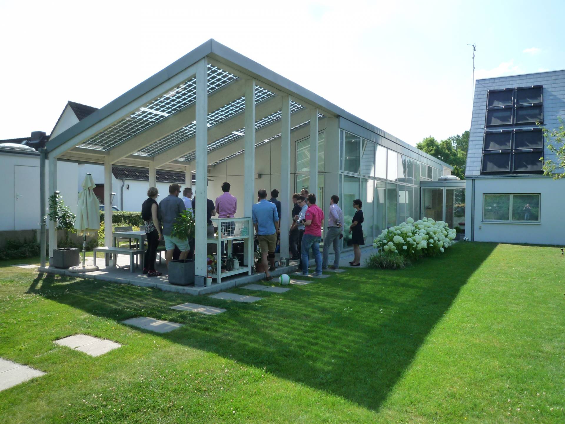 Tageslichtoptimiertes Wohnen: "Licht-Aktiv-Haus" mit Altbau und Erweiterung (Foto: J. Müller)