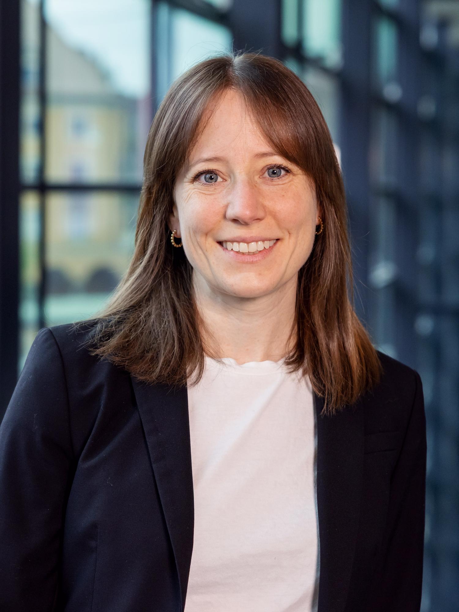 Dr. Christina Kleinert Dr. Christina Kleinert