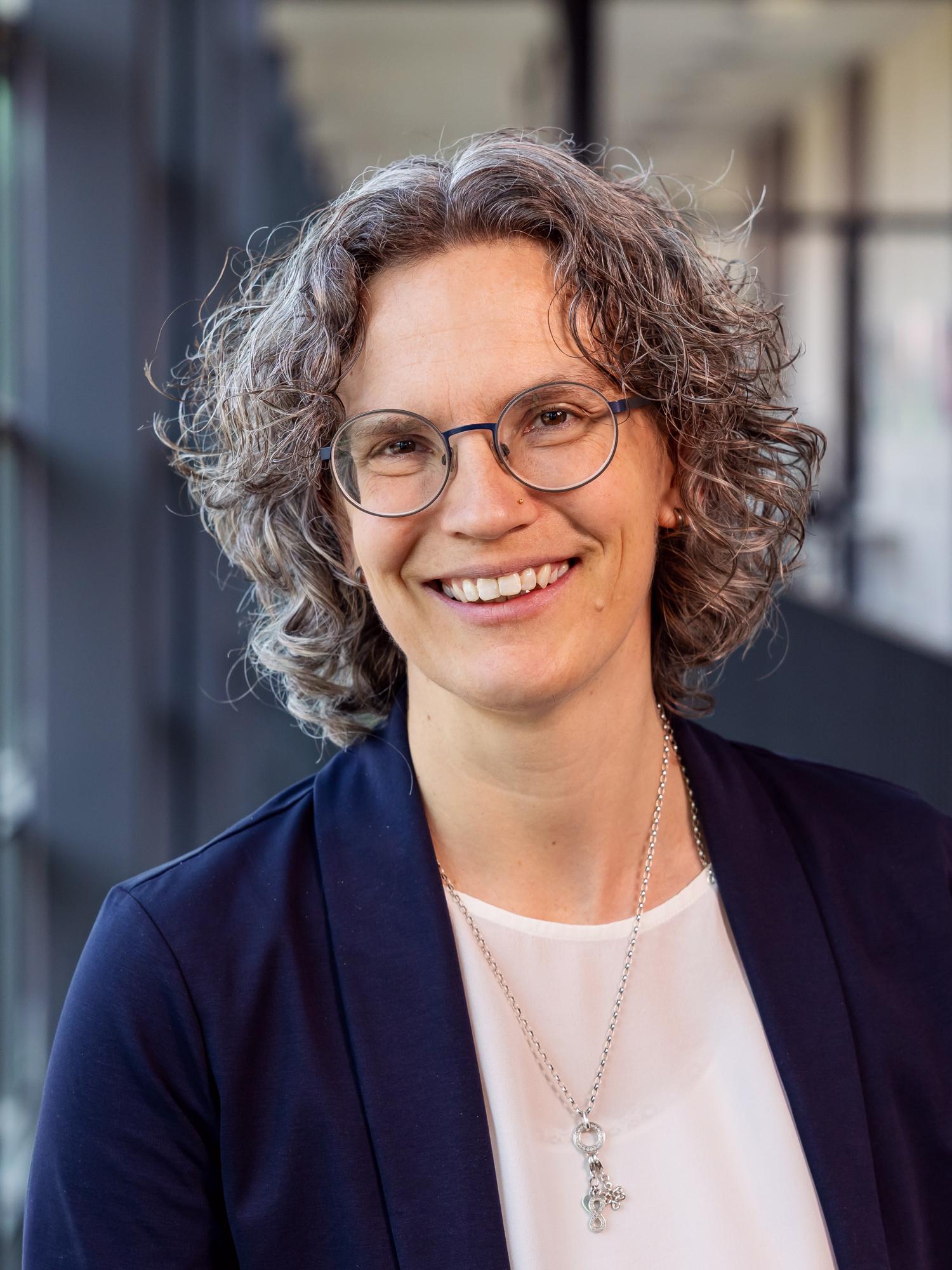 Prof. Dr.  Claudia  Meitinger