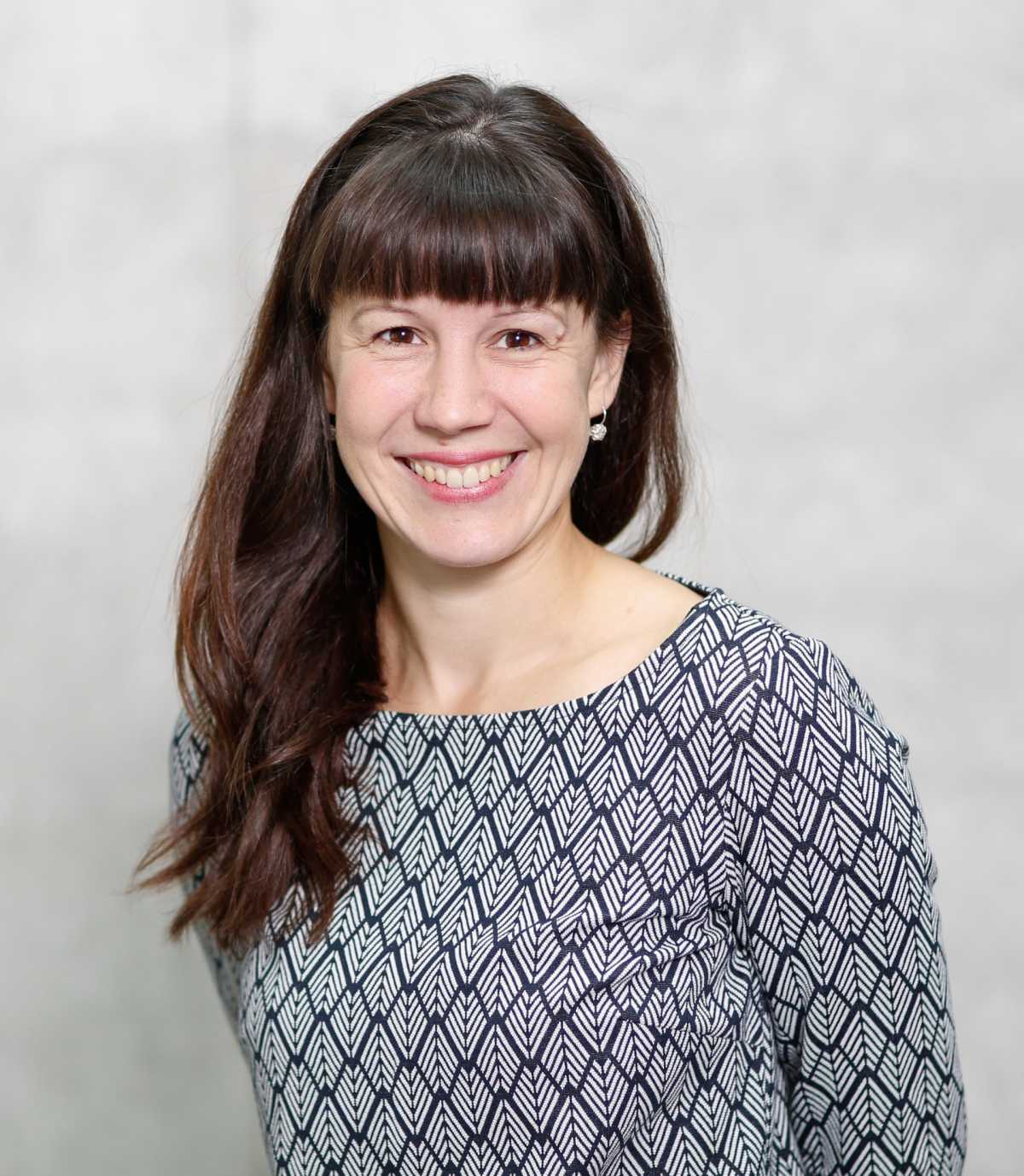 Prof. Dr. Sarah Hatfield