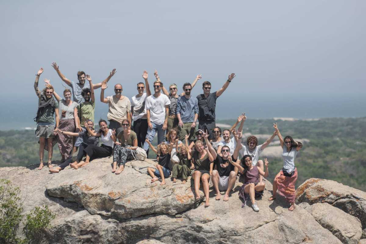 Team in den Bergen von Kudumbigala; Foto: M. Kling