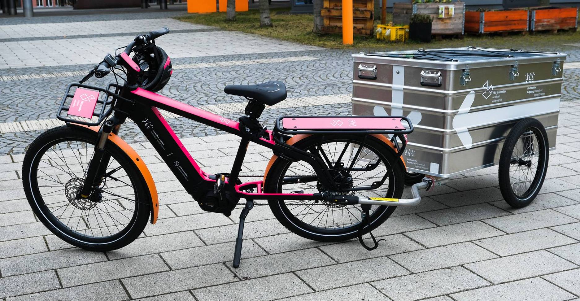 HSA_transmitter | mobil - E-Bike mit Equipment-Anhänger © Hochschule Augsburg