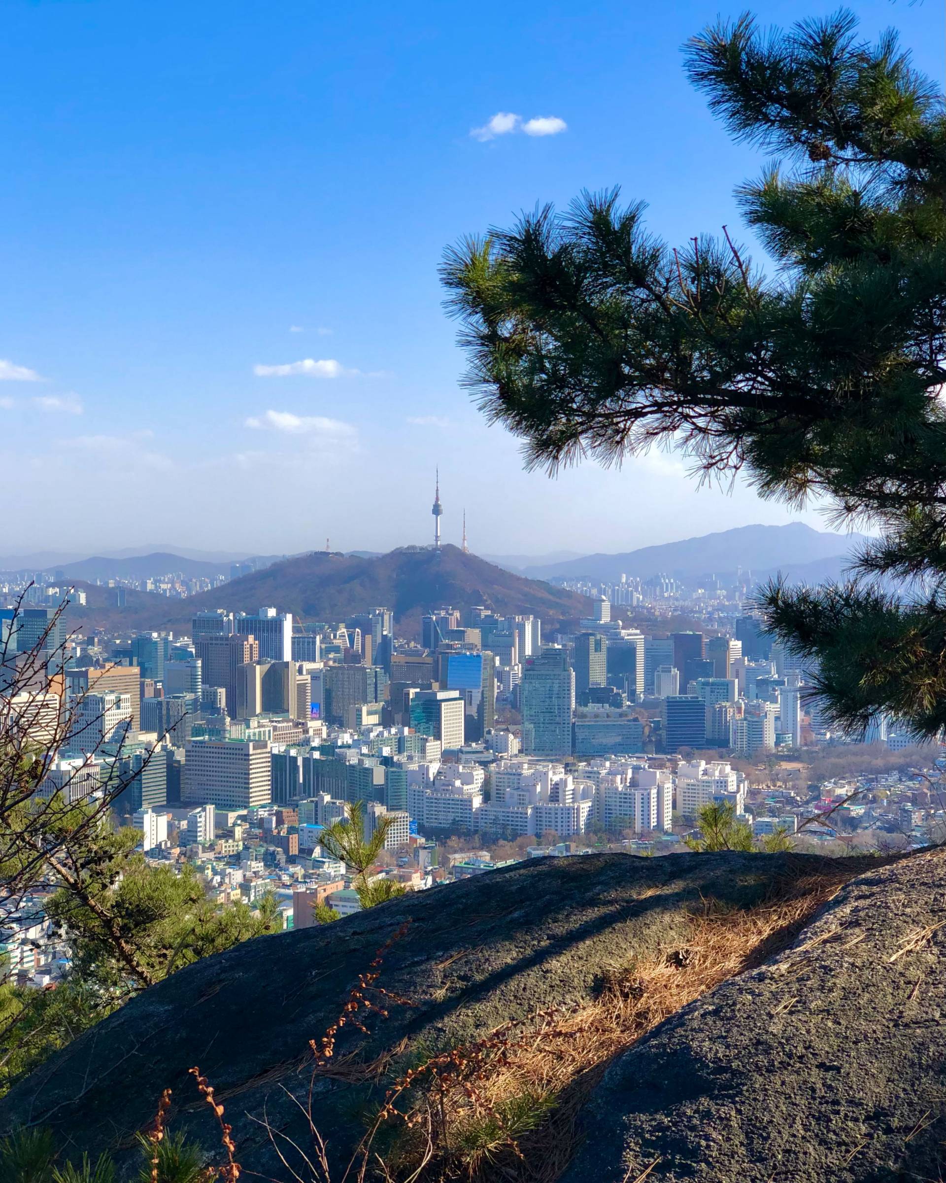 Aussicht vom Berg Inwangsan über Seoul