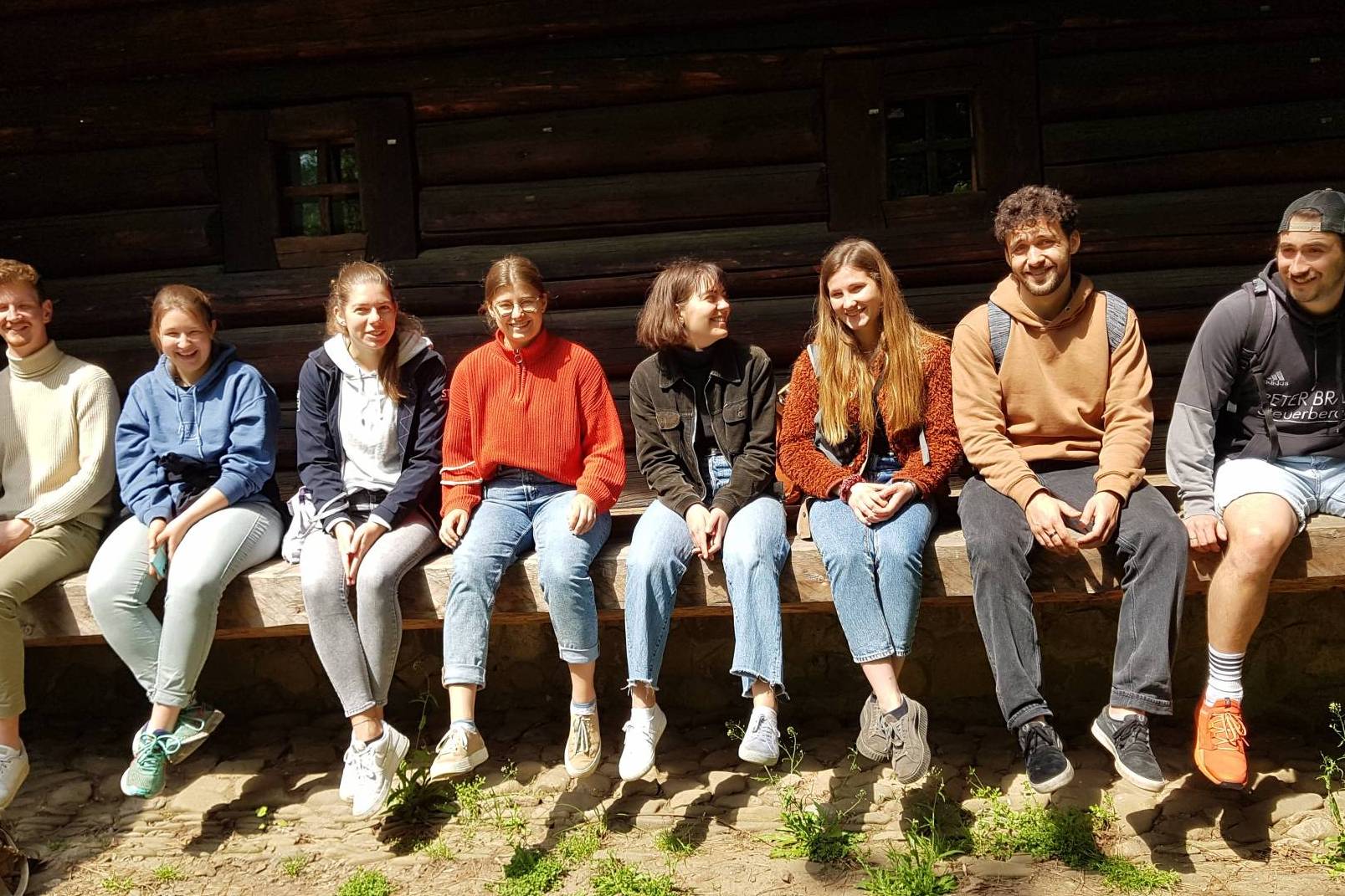 Gruppenfoto im Freilichtmuseum