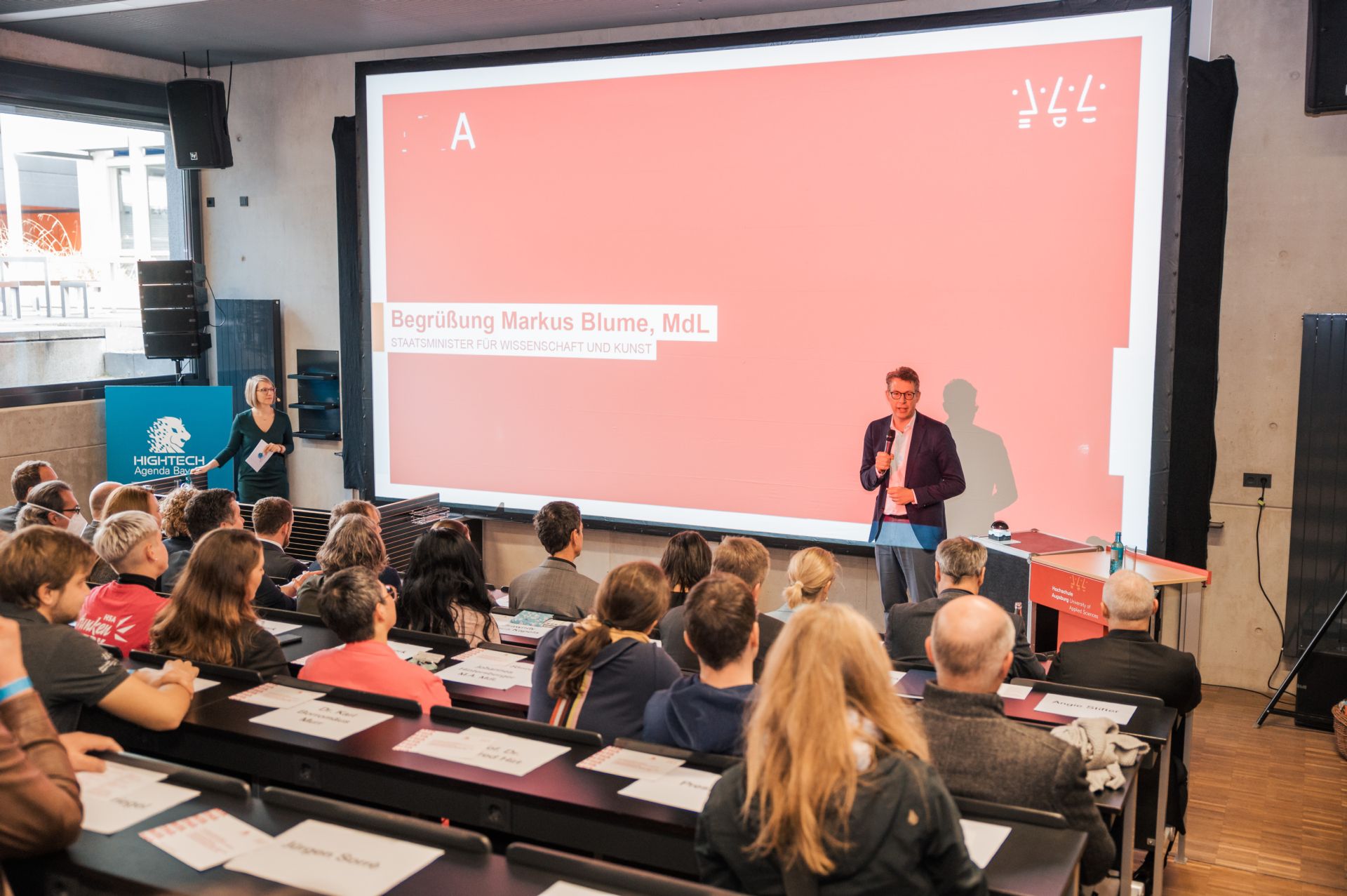 Begrüßung durch Wissenschaftsminister Markus Blume. Foto: Daniel Fürst