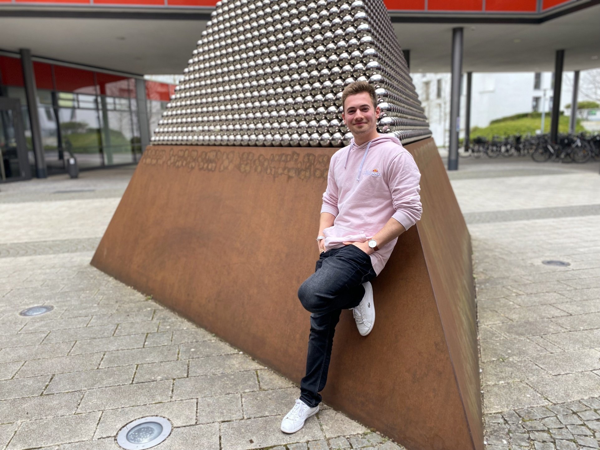 Julius macht das Studium an der Hochschule Spaß, weil die Profs engagiert unterrichten