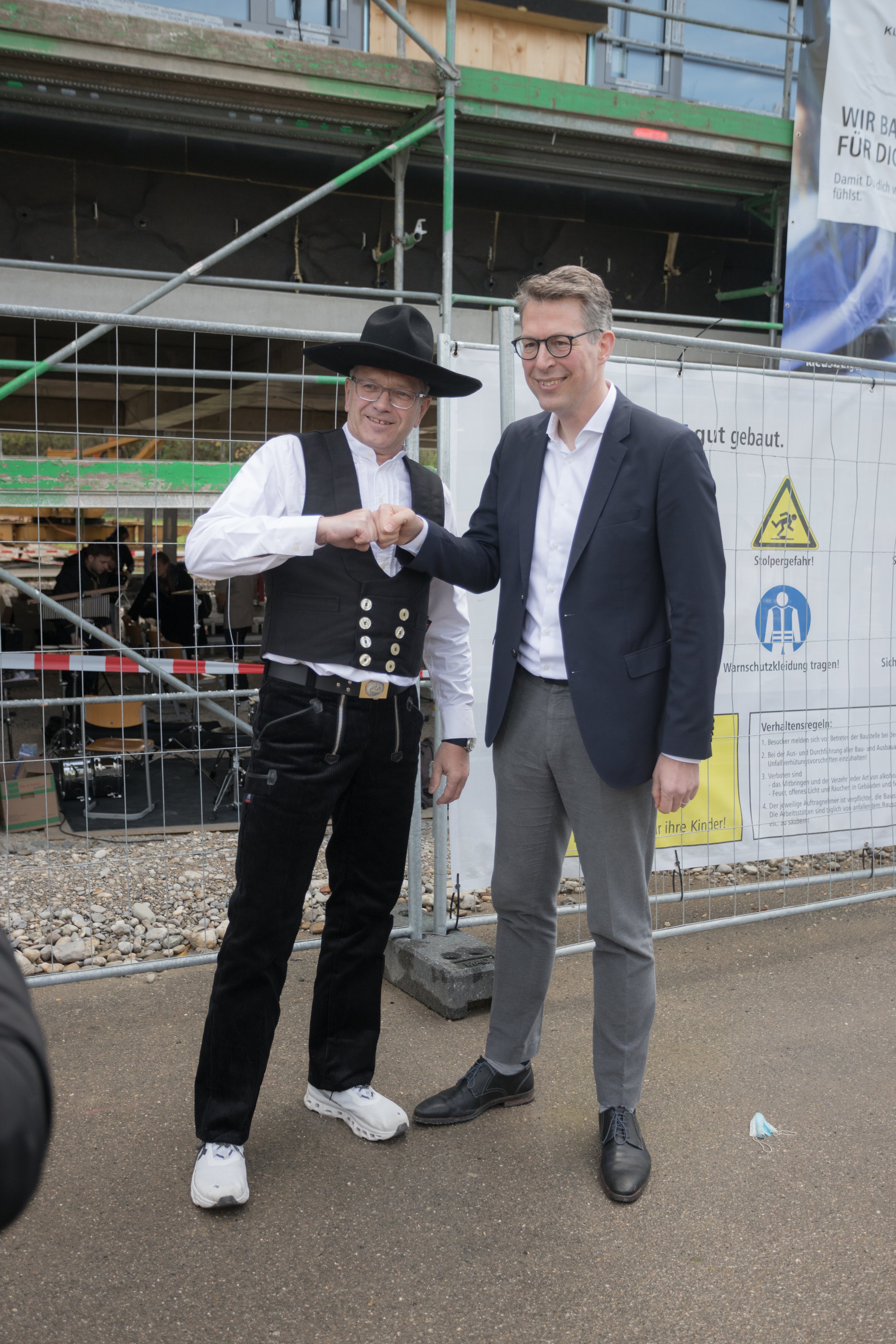 Impressionen vom Richtfest für den Modulbau der THA. Foto: Matthias Leo Impressionen vom Richtfest für den Modulbau der THA. Foto: Matthias Leo