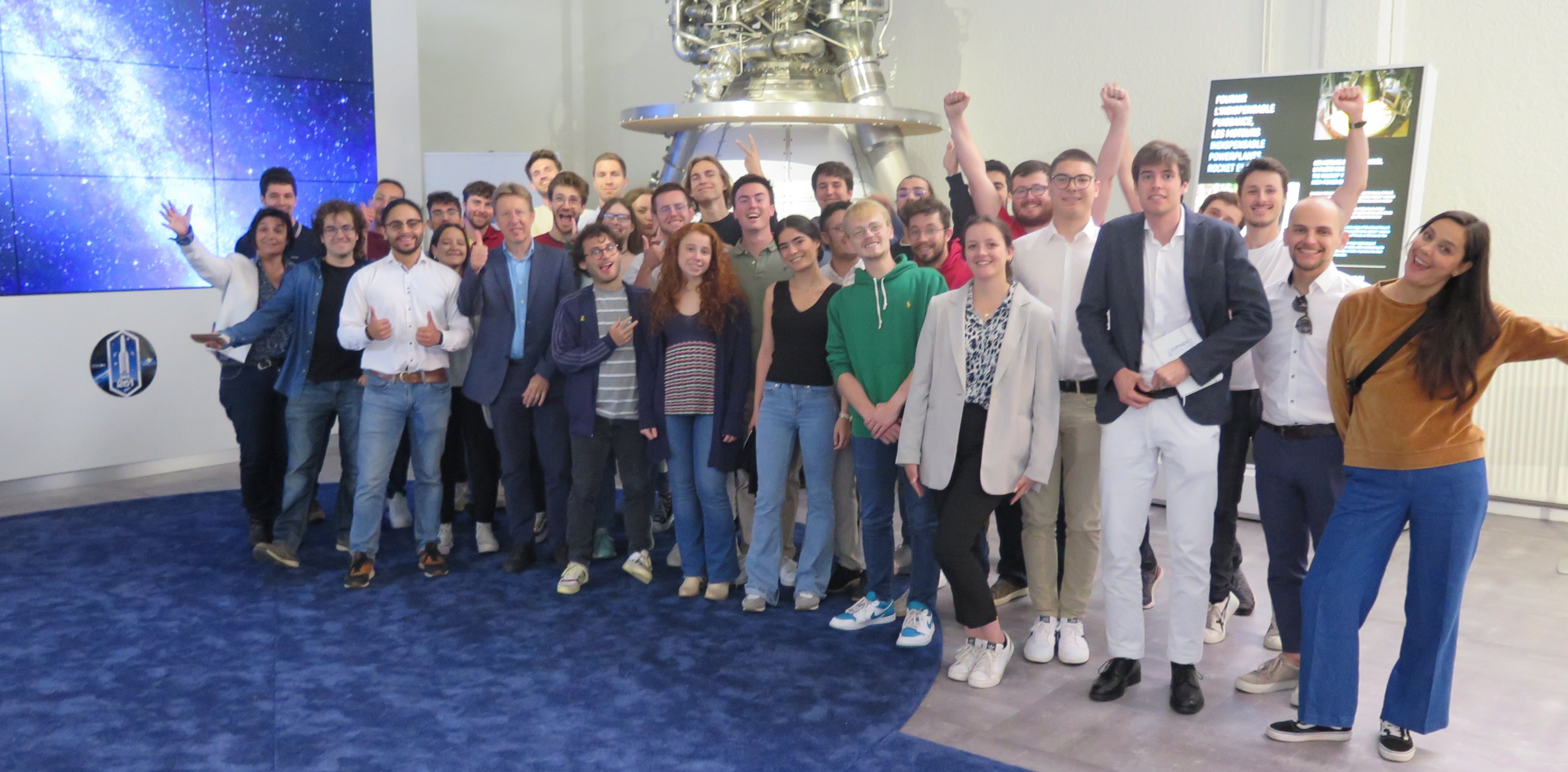 CVA Summer School Teilnehmende bei der Ariane Group | © Maria Krenn CVA Summer School Teilnehmende bei der Ariane Group | © Maria Krenn