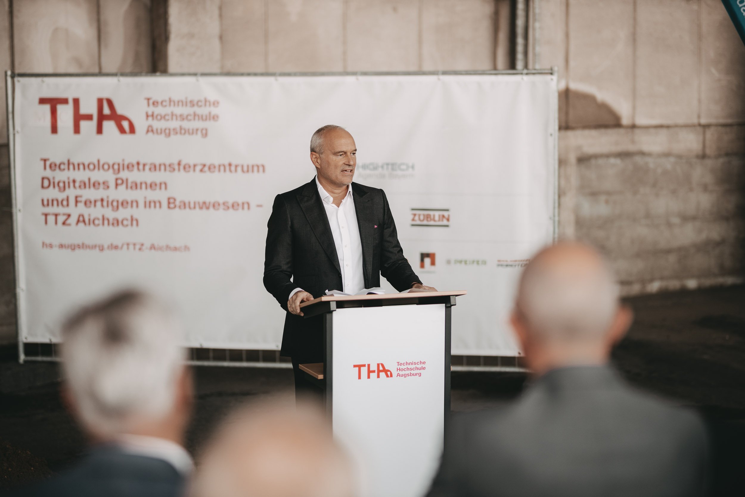 TTZ Aichach: Prof. Dr. Dr. h.c. Gordon Thomas Rohrmair, Präsident der THA TTZ Aichach: Prof. Dr. Dr. h.c. Gordon Thomas Rohrmair, Präsident der THA