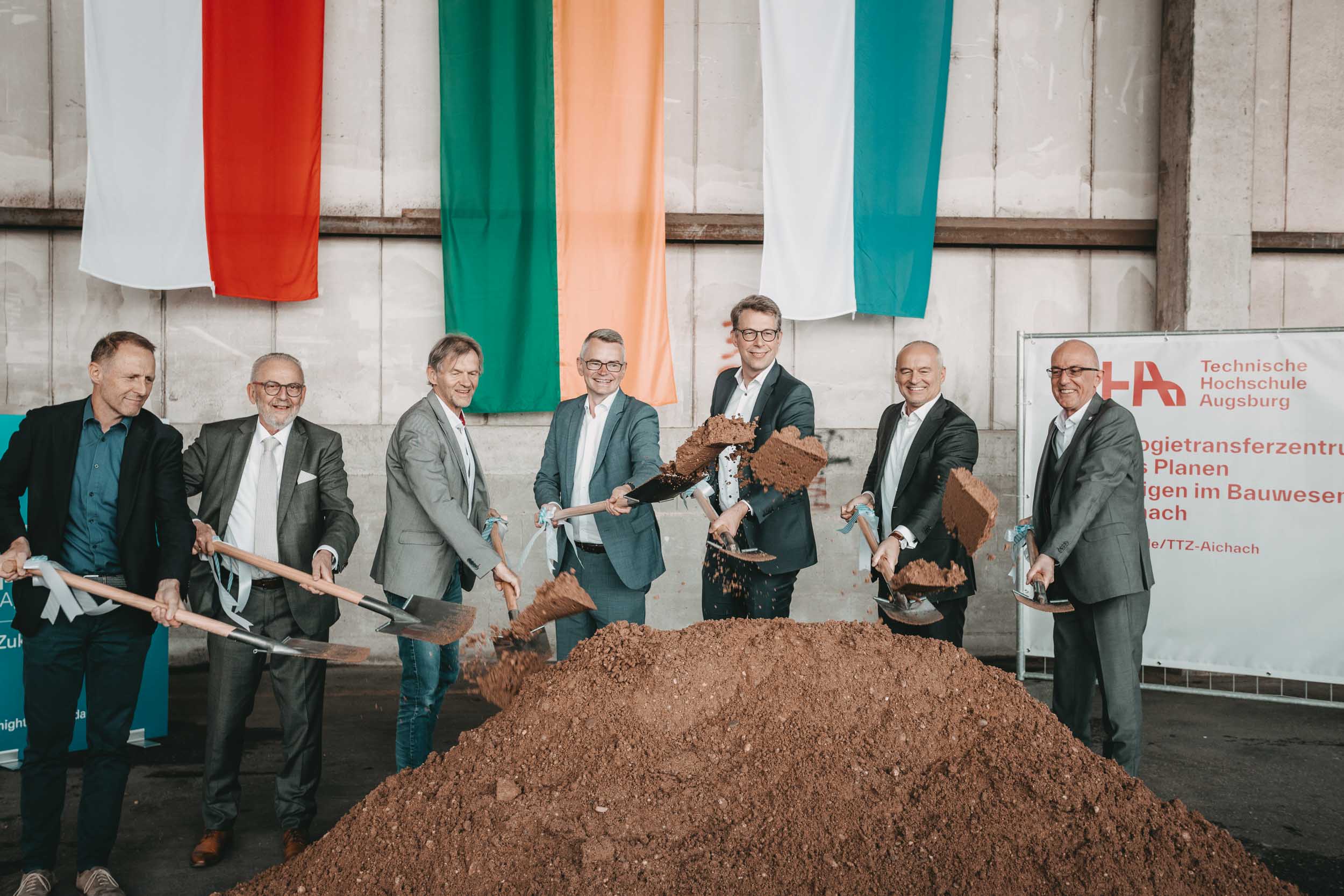 TTZ Aichach: Spatenstich TTZ Aichach: Spatenstich