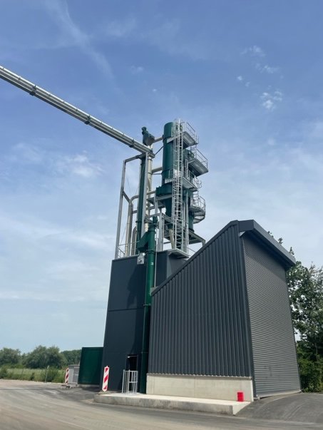Holzstaubaufbereitungsanlage bei Schweiger Straßenbau Holzstaubaufbereitungsanlage bei Schweiger Straßenbau