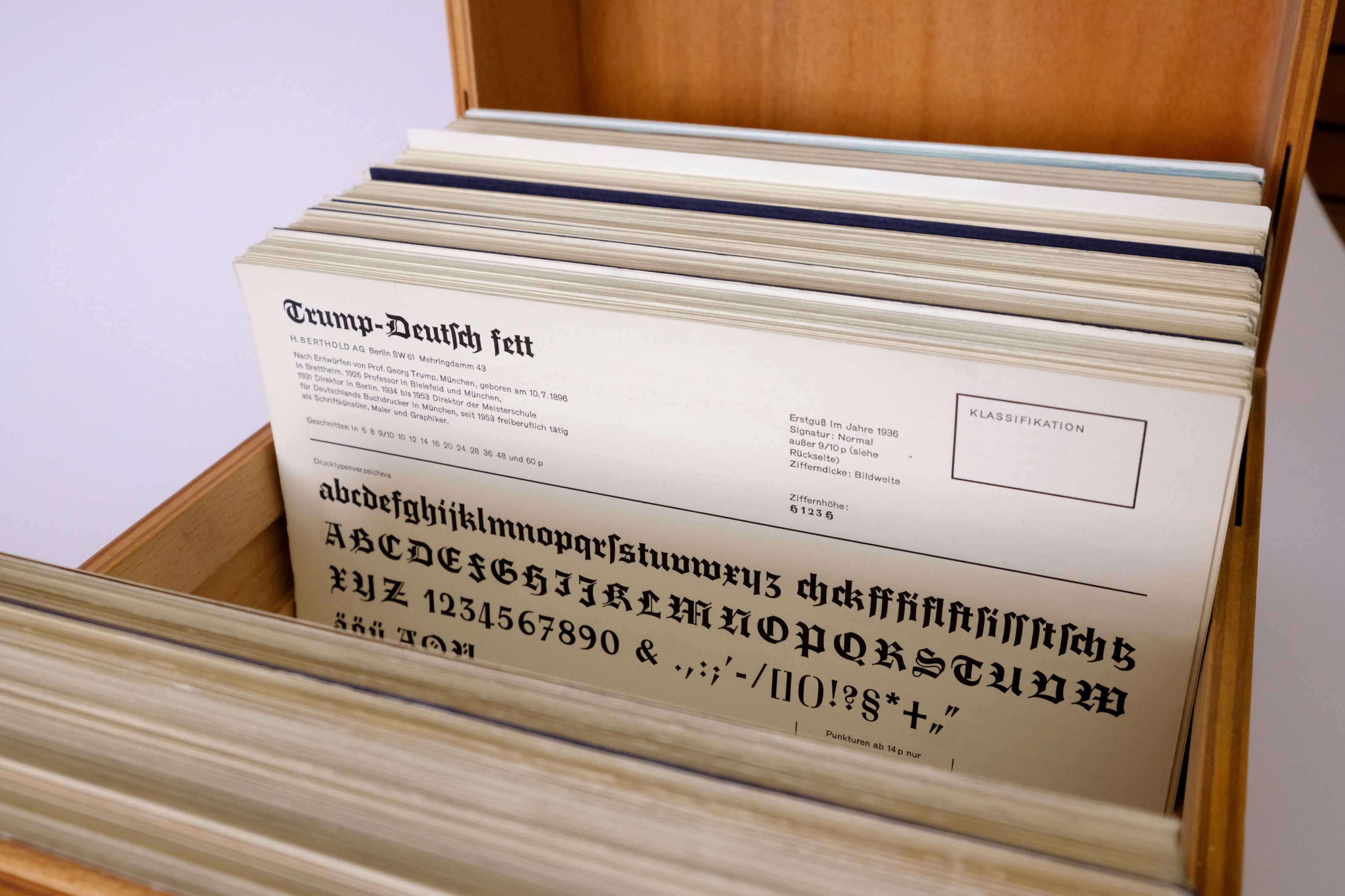 Schriftenkartei der westdeutschen Bleisatzschriften
