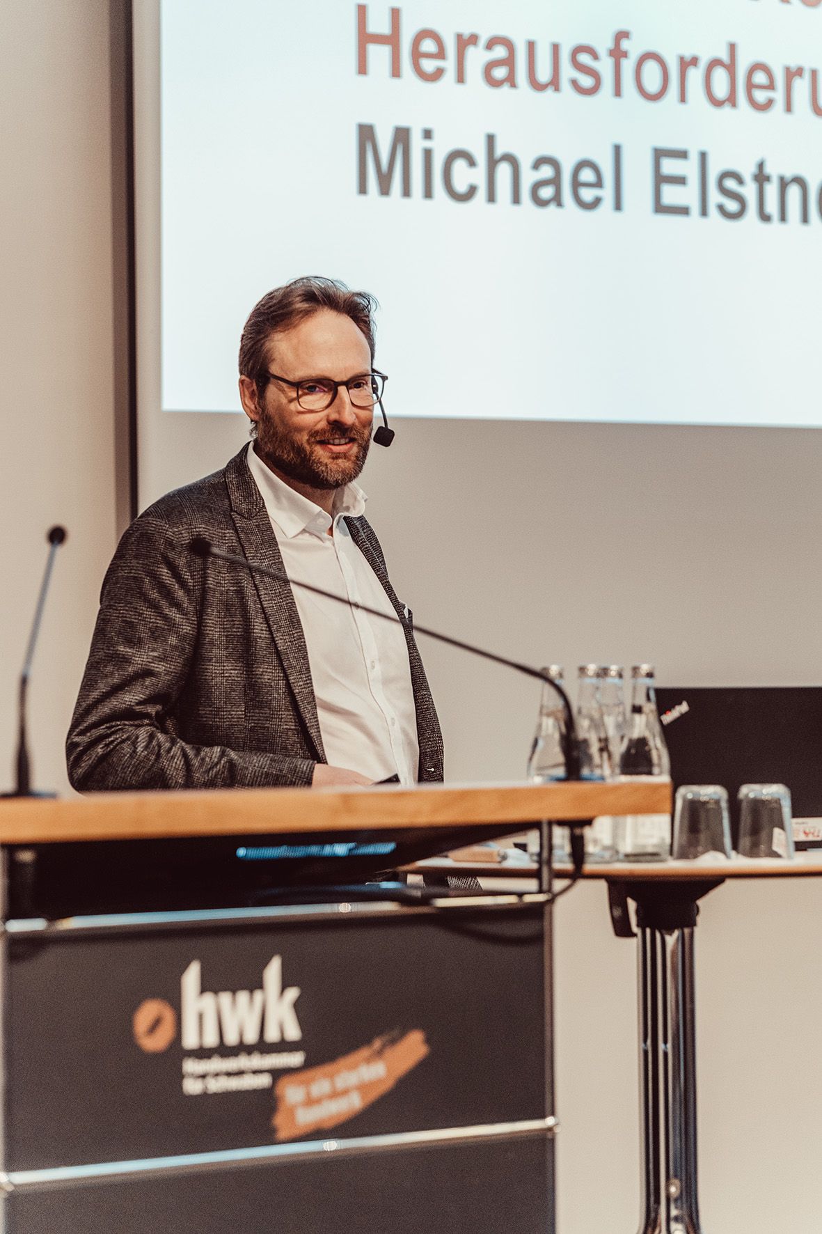 Michael Elster Mitglied der Vorstände des Bundesverbandes Flachglas, ift Rosenheim und Gütegemeinschaft Flachglas e. V. Foto: Matthias Leo