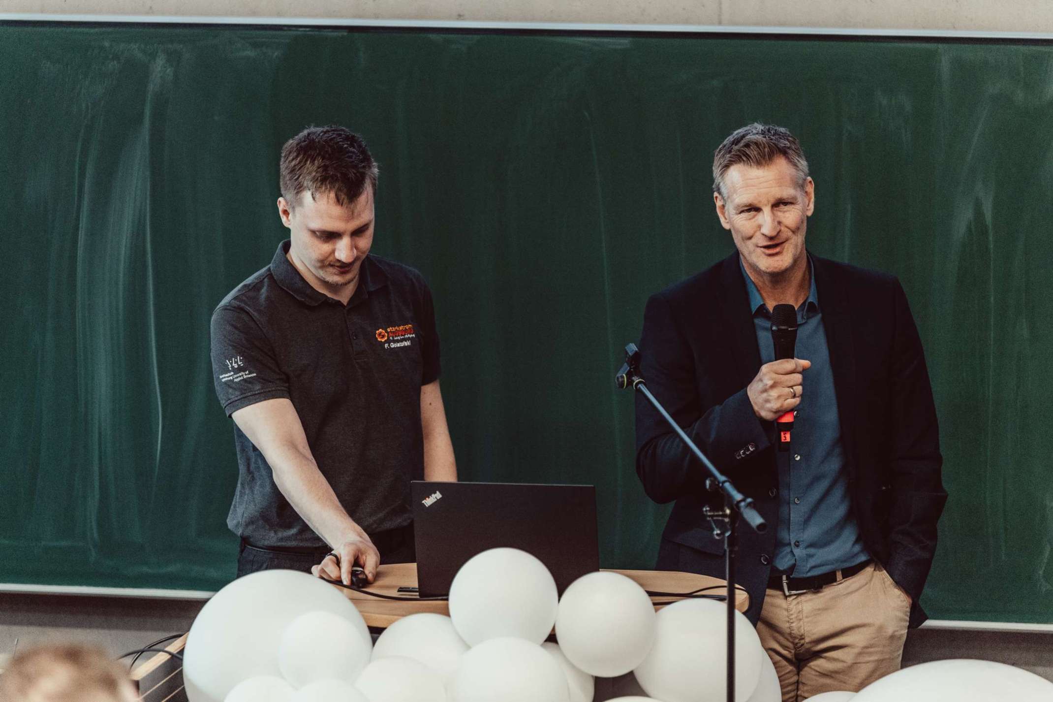Prof. Dr. Carsten Markgraf (rechts) Experte für Autonomes Fahren, und Felix Golatofski von Starkstrom