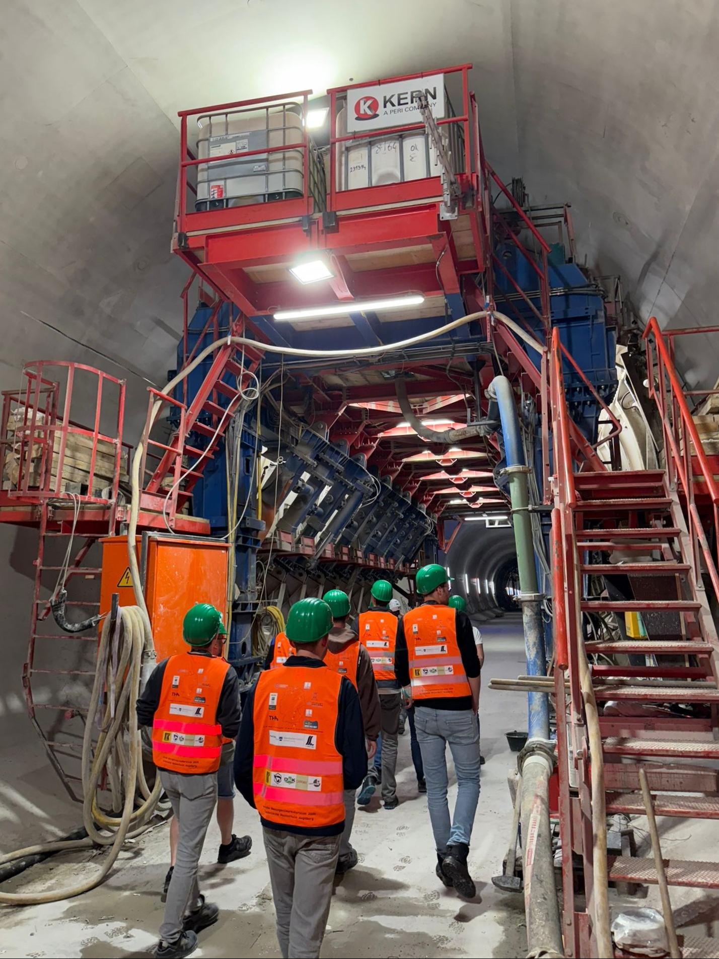Tunnel