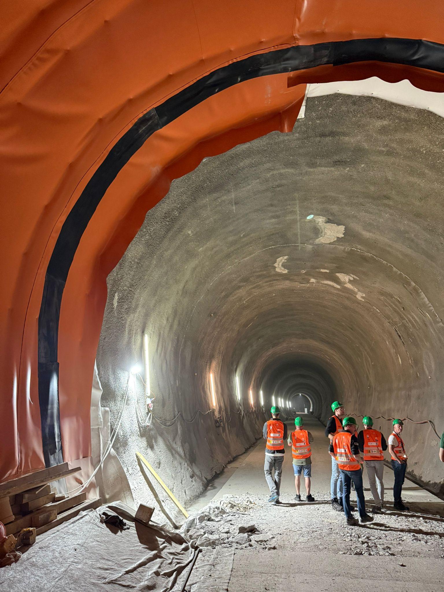 Tunnel