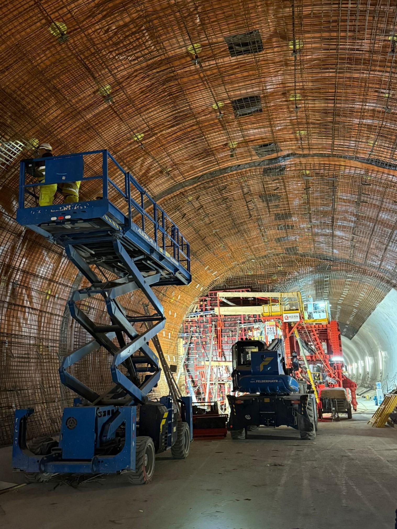 Tunnel
