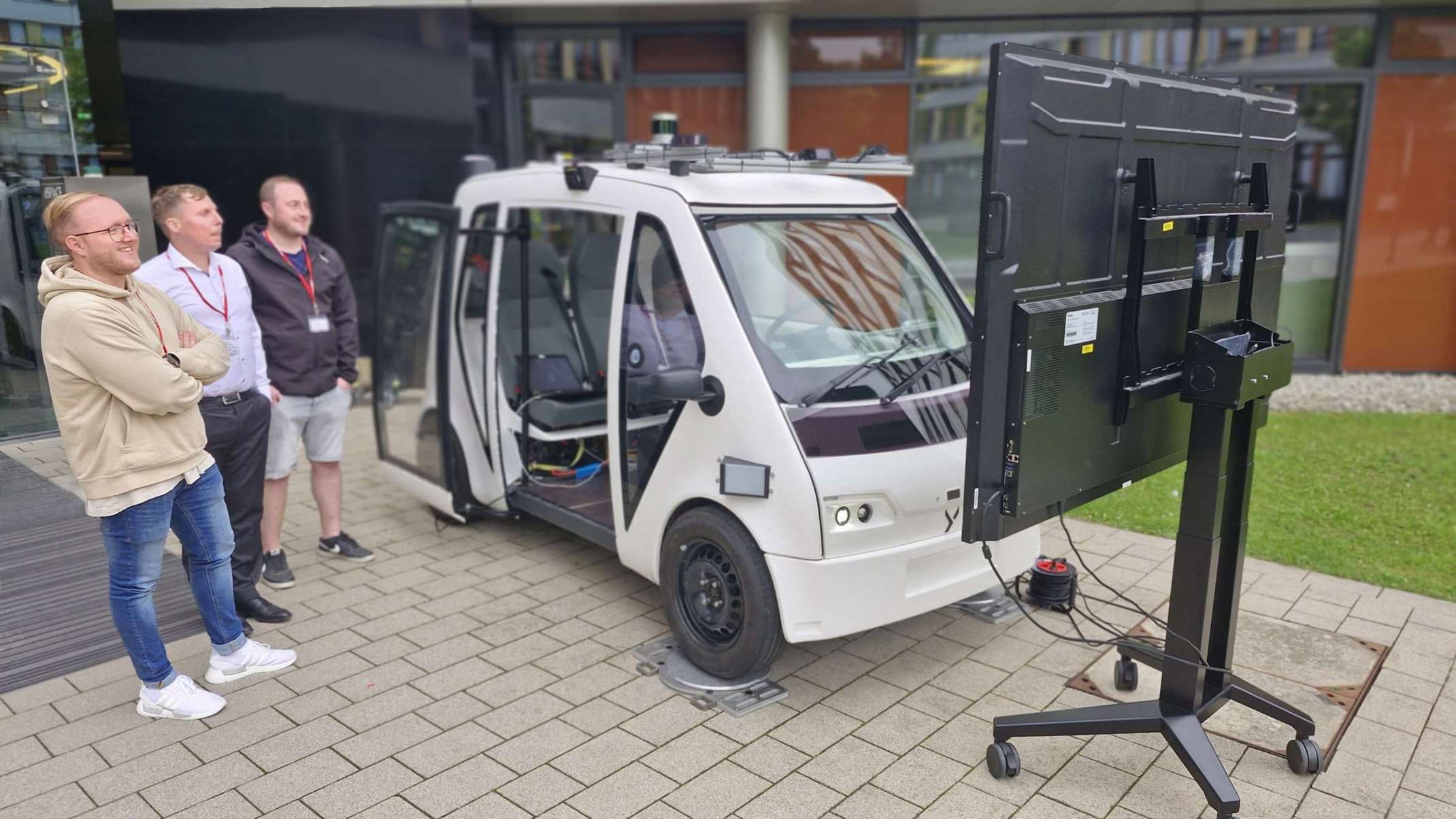 INYO Shuttle INYO Shuttle