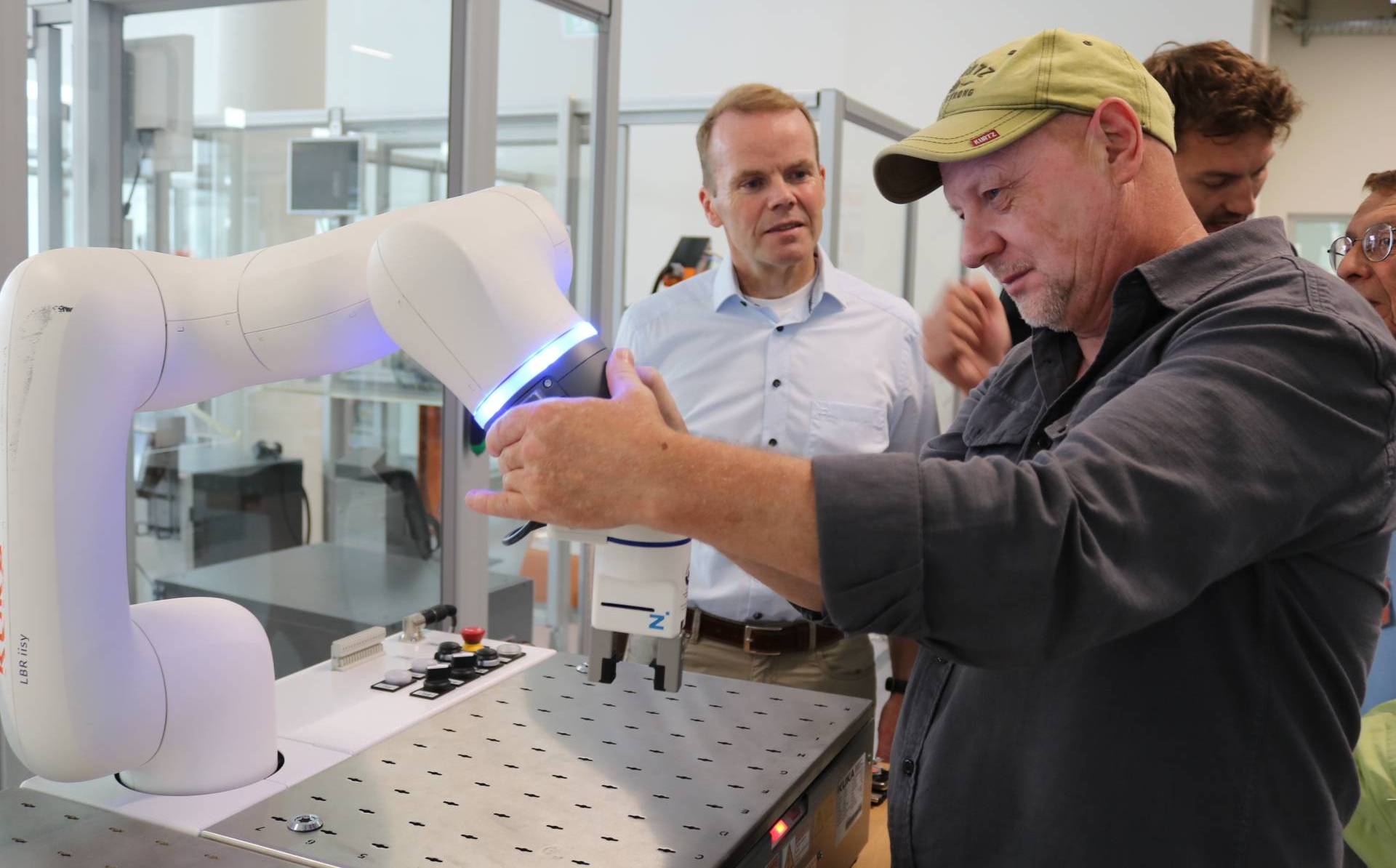 Besuch bei KUKA