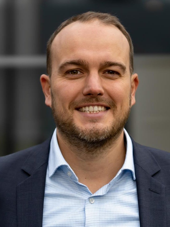 Dr. Felix Merkord Dr. Felix Merkord