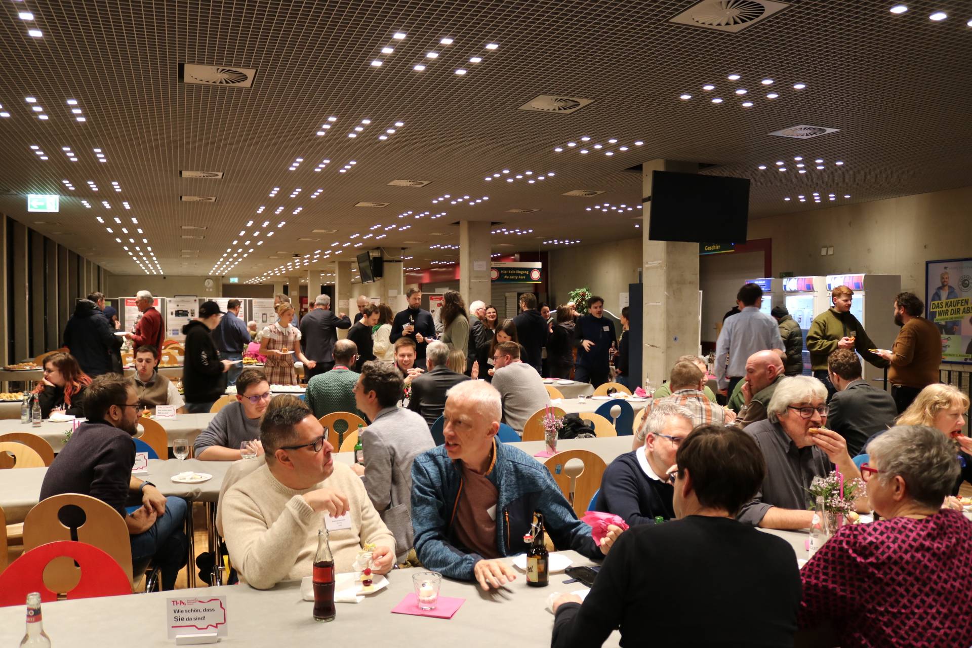 Get-Together in der Mensa