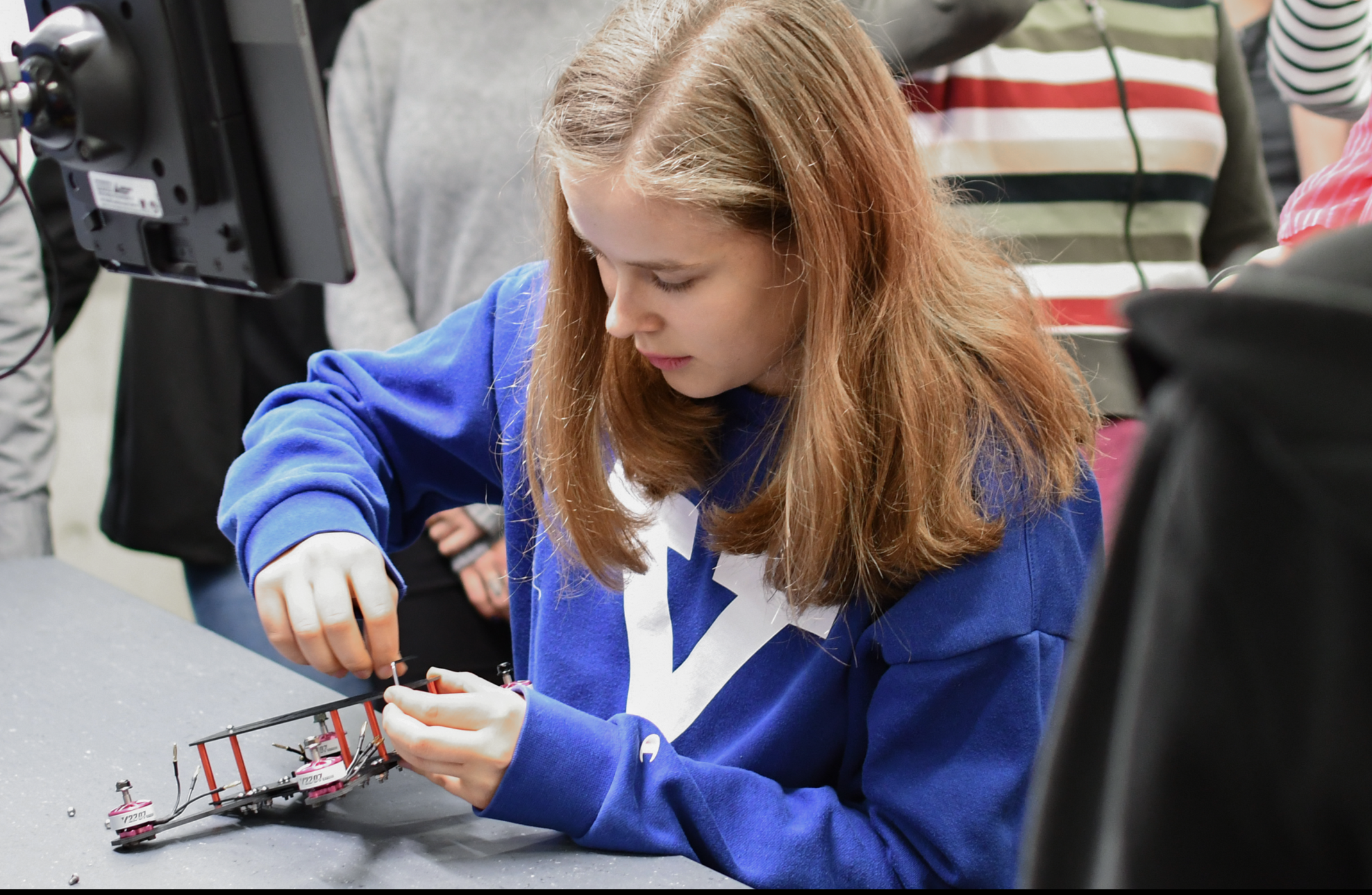 Schülerinnen beim Forscherinnen-Camp an der THA 2025