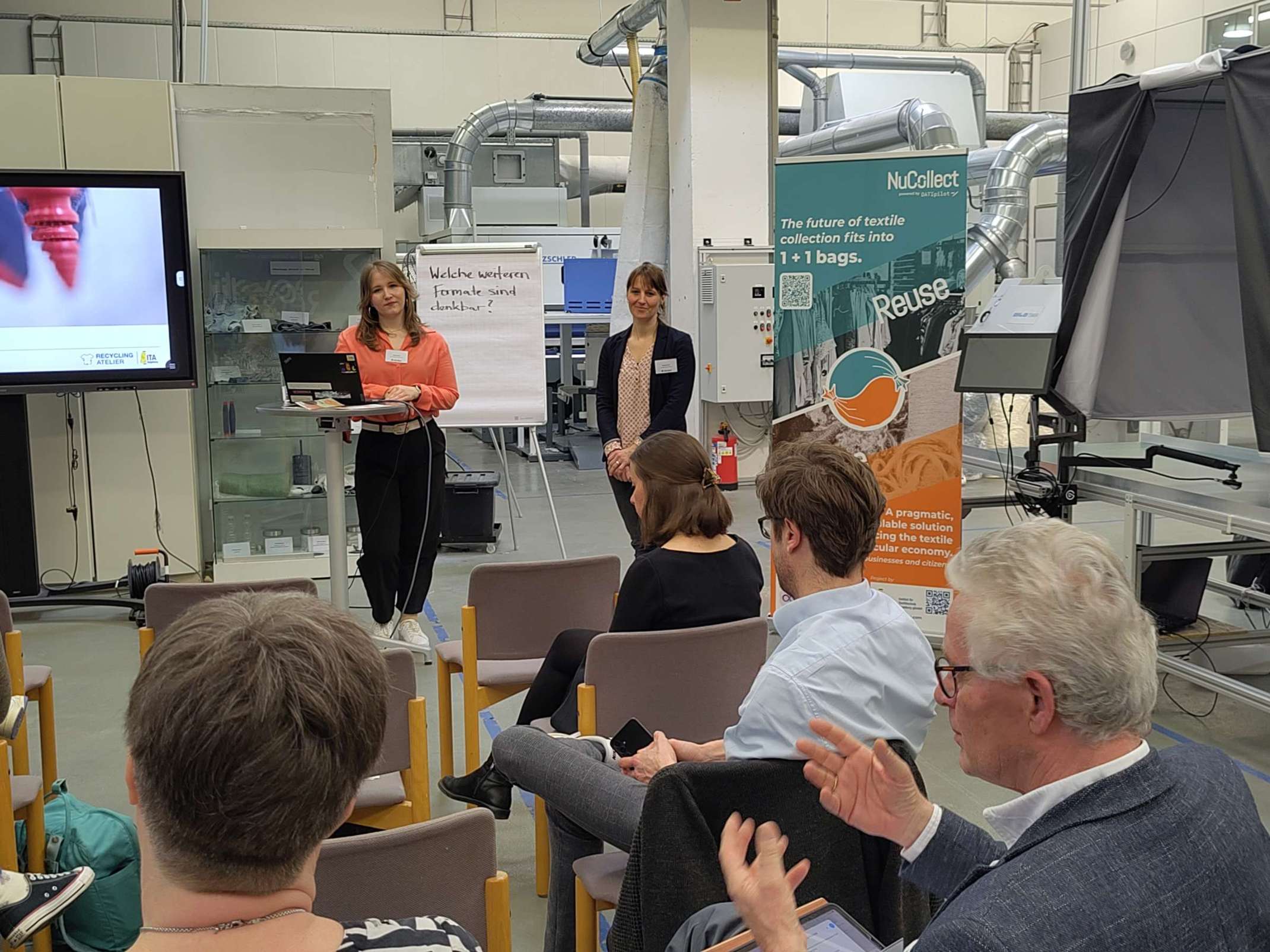 Die eingeladenen Stakeholder waren zur Diskussion und regen Teilnahme an Brainstorming für weitere interaktive Bürgerbeteiligung aufgerufen.