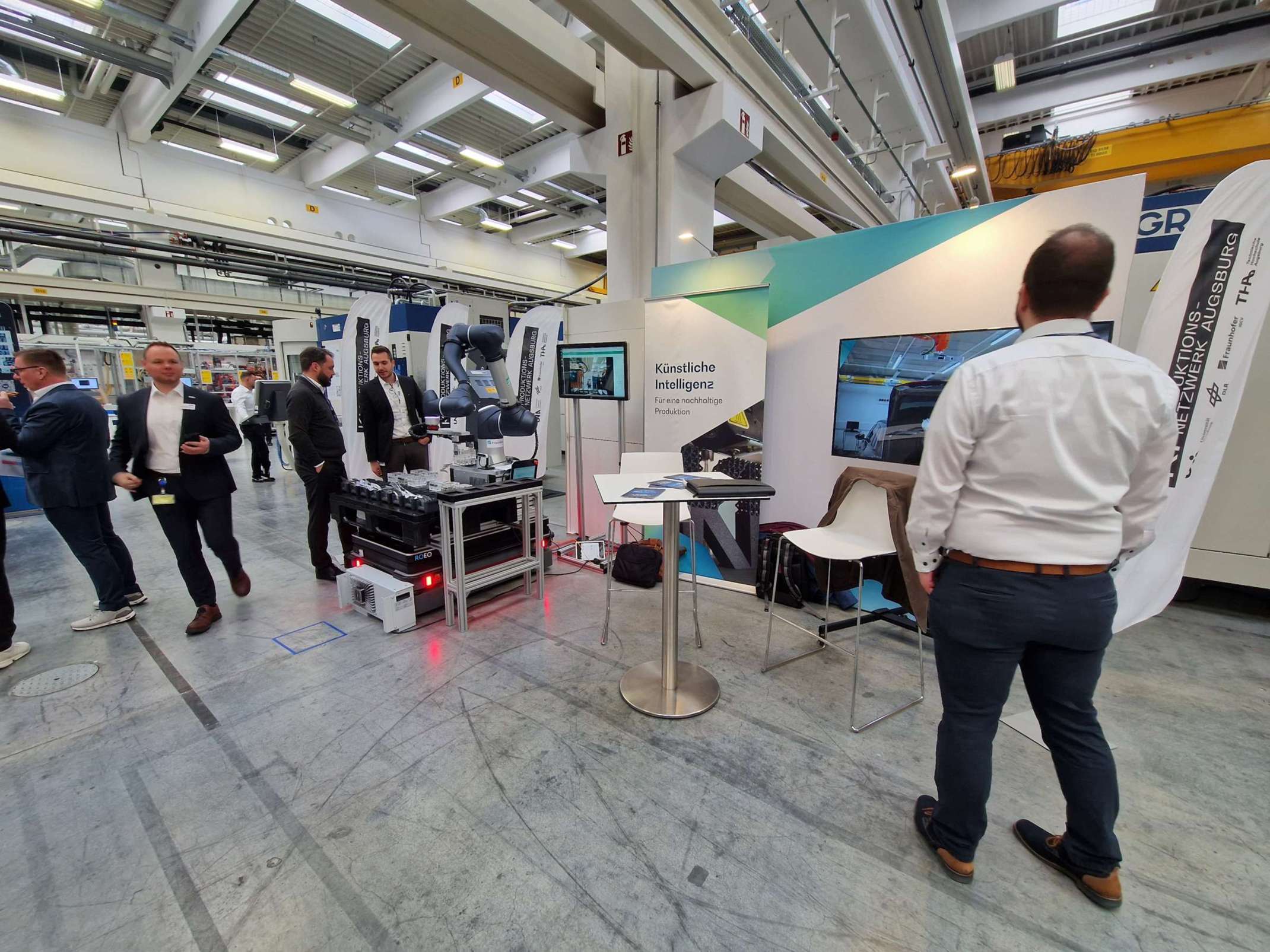 KI-Produktionsnetzwerk auf der GROB-Hausmesse 2026