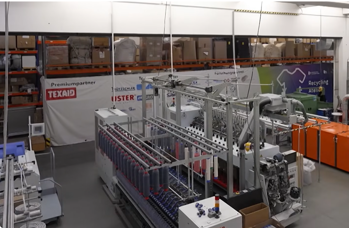 Blick in das Recycling Atelier Augsburg - Copyright DW Blick in das Recycling Atelier Augsburg - Copyright DW