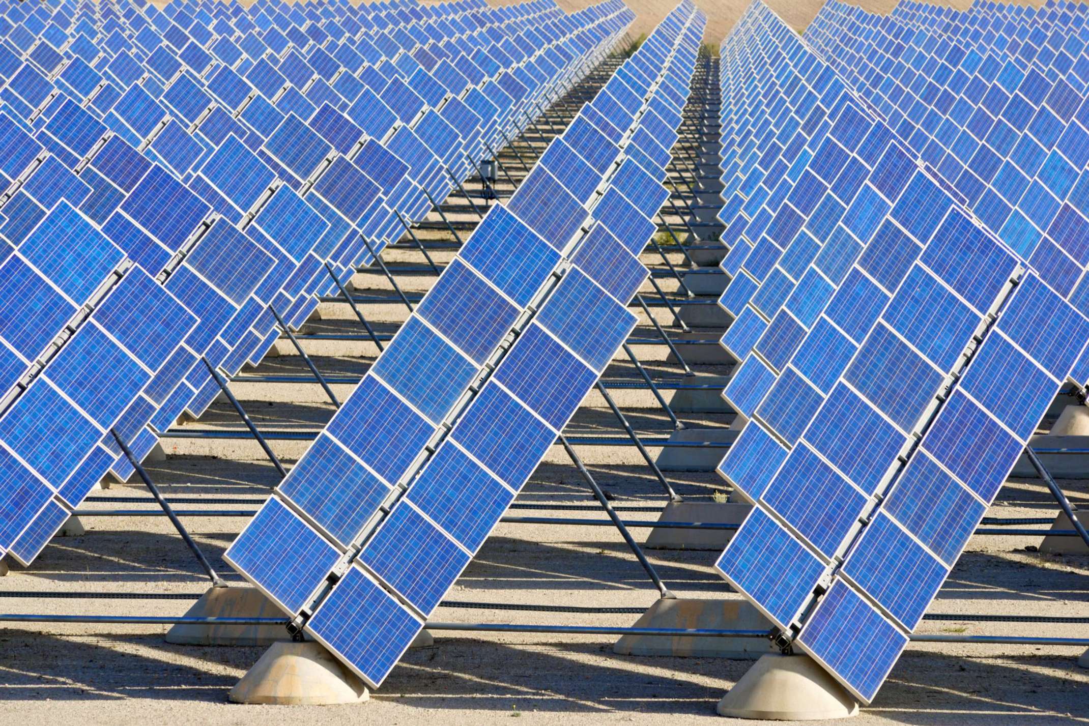 Solarpark / © colourbox.de
