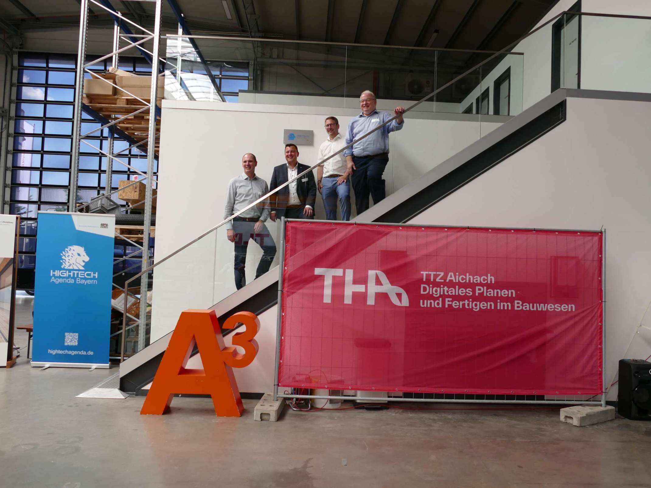 (v.l.n.r.) Prof. Dr. Frank Danzinger, Vizepräsident für Technologie und Forschung der THA, Dr. Marc Sturm, Landrat des Landkreises Aichach-Friedberg, Josef Dußmann, Erster Bürgermeister der Stadt Aichach und Andreas Thiel, Geschäftsführer der Regio Augsburg Wirtschaft GmbH (v.l.n.r.) Prof. Dr. Frank Danzinger, Vizepräsident für Technologie und Forschung der THA, Dr. Marc Sturm, Landrat des Landkreises Aichach-Friedberg, Josef Dußmann, Erster Bürgermeister der Stadt Aichach und Andreas Thiel, Geschäftsführer der Regio Augsburg Wirtschaft GmbH