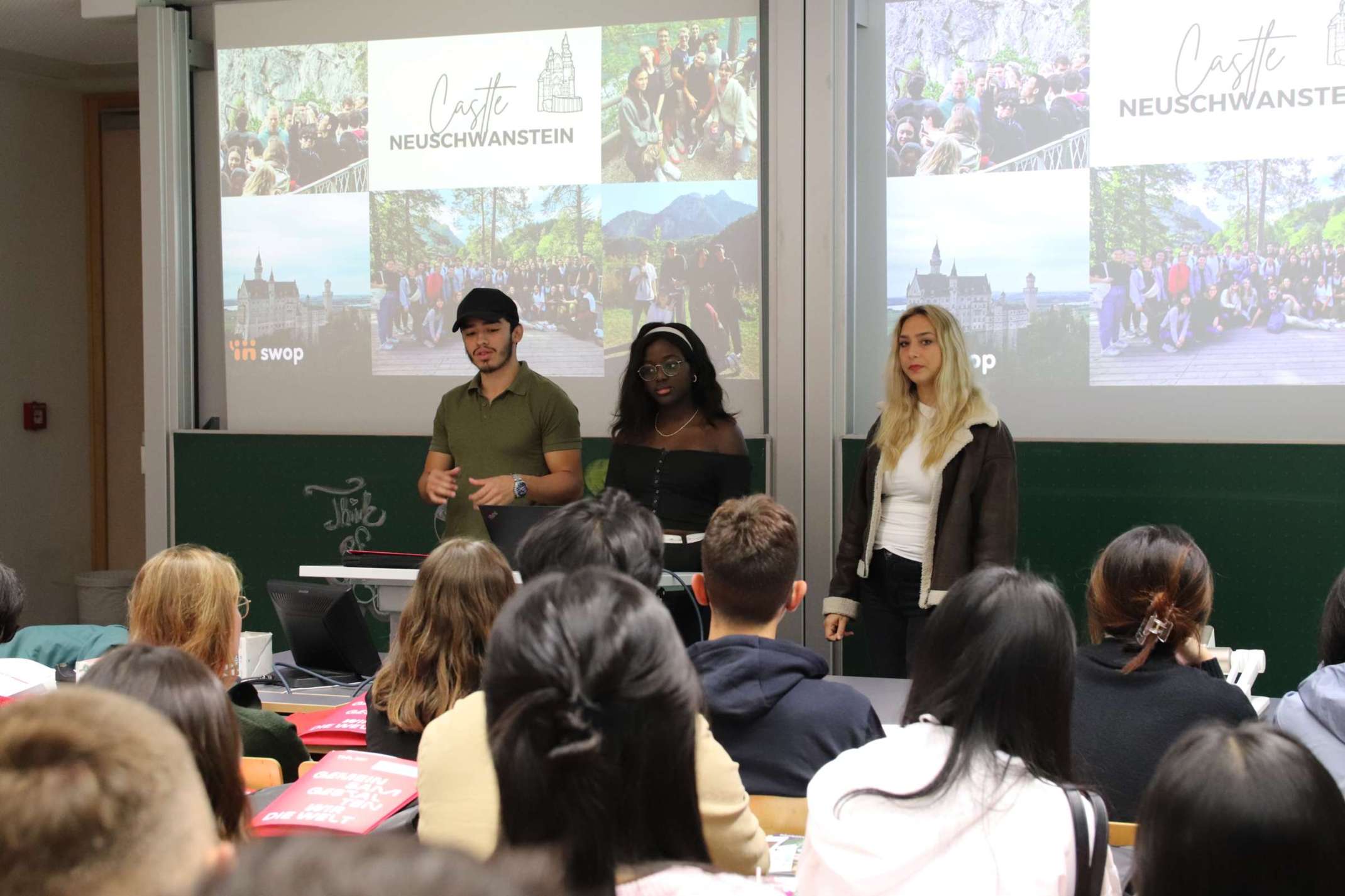 Studierende bei der Welcome Week Studierende bei der Welcome Week