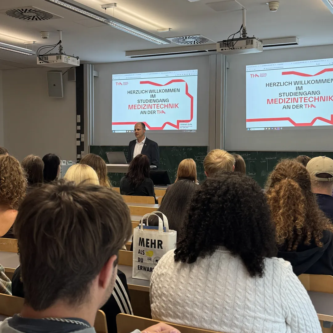 Begrüßung der neuen Medizintechnik-Studierenden durch die Fakltät