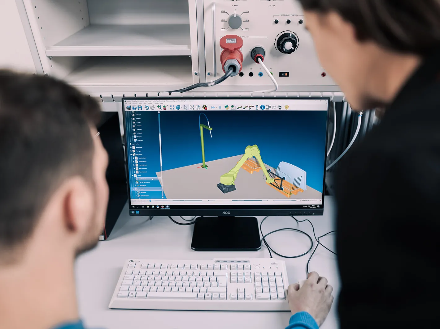 Studierende simulieren Roboter