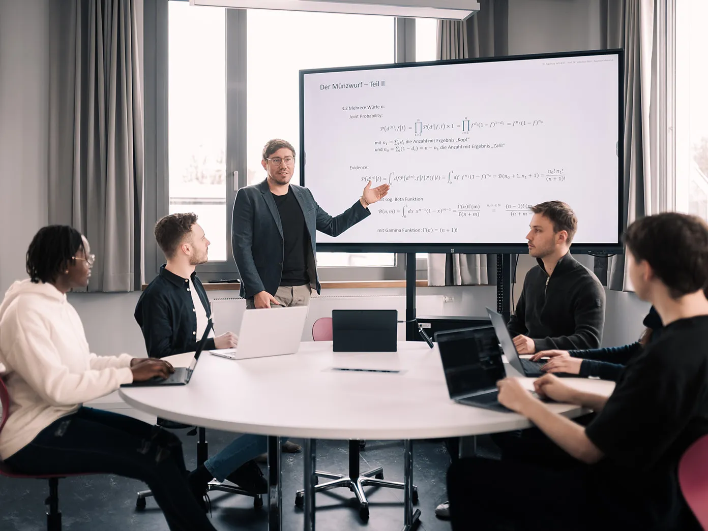 Lehre im SCALE UP Raum im U-Bau