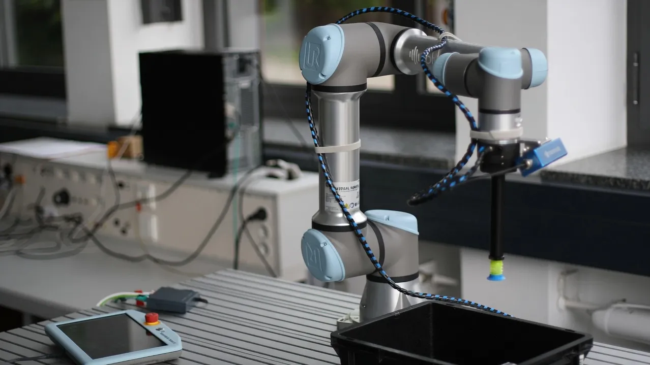 Applikationszelle Autonome Prozessführung Robotik
