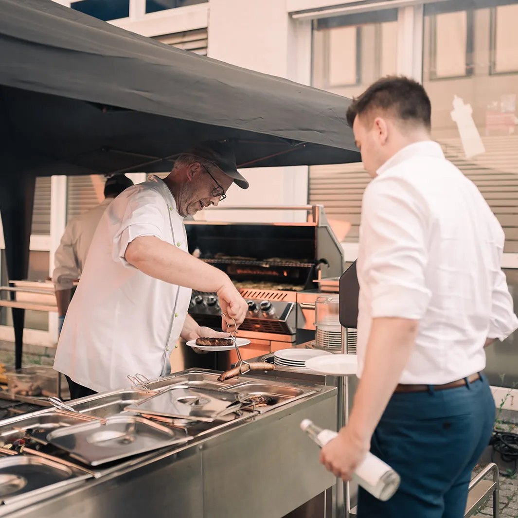Barbecue Buffet at the Graduation Ceremony for the IT Project and Process Management Program