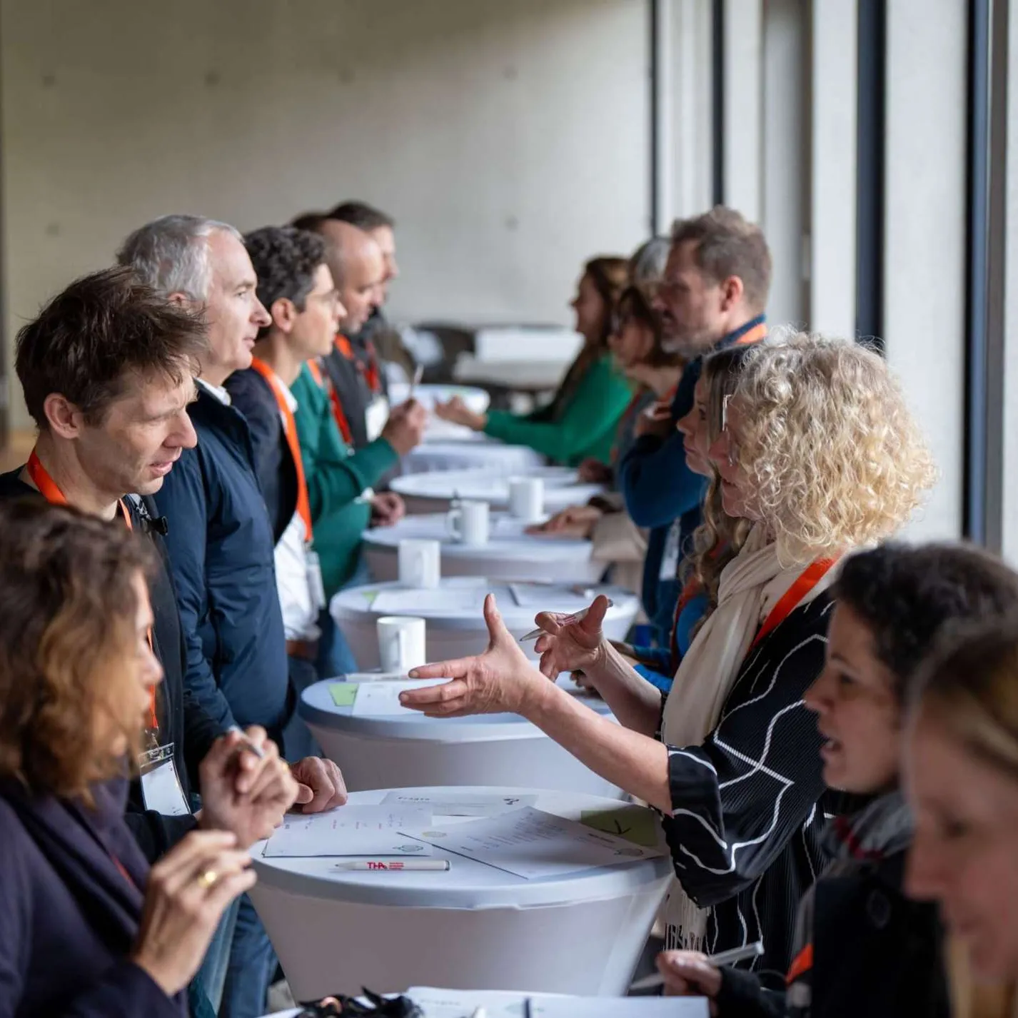 Lehrende beim Speed-Networking