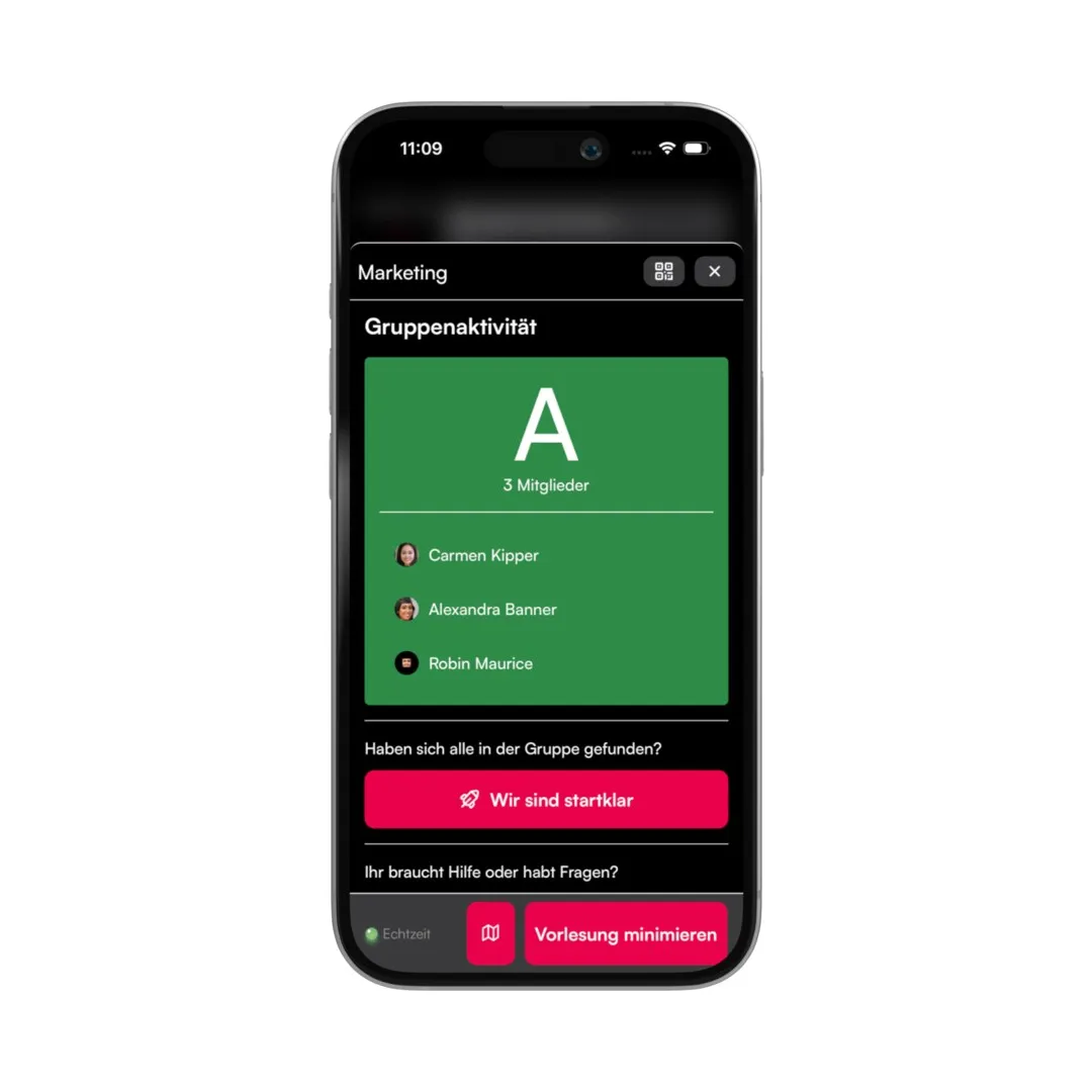 Smartphone zeigt die zugeteilte Gruppe mit Mitgliedern und der Schaltfläche „Wir sind startklar“