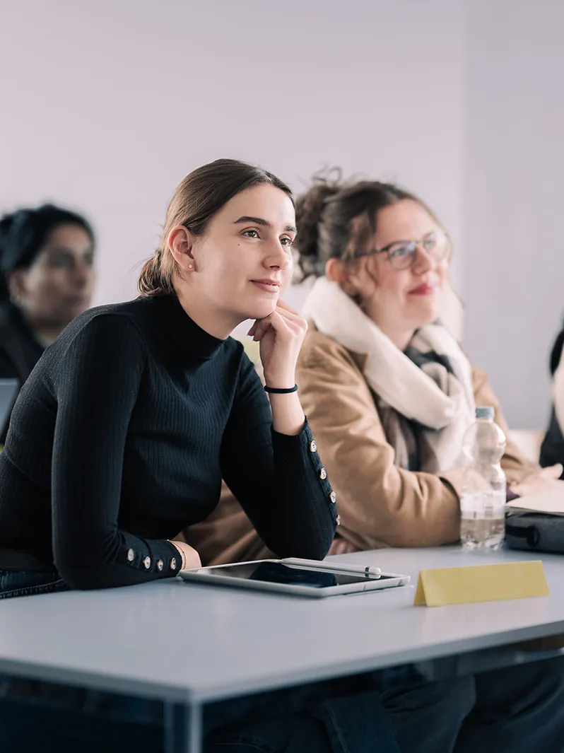 Attentive students in the seminar