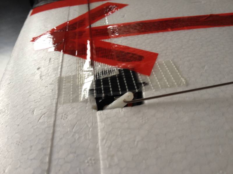 searchwing-servo-zurueck.jpg searchwing-servo-zurueck.jpg