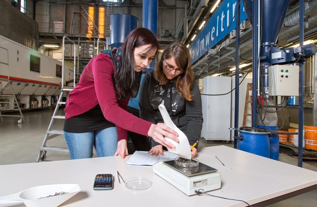 Studentinnen im BIFA / Foto: Christina Bleier Studentinnen im BIFA / Foto: Christina Bleier