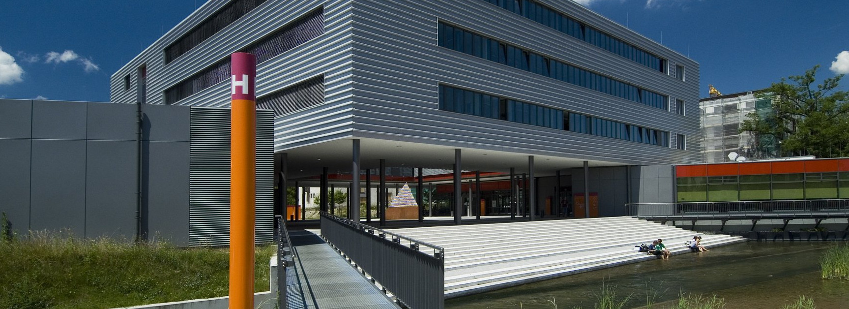 Bibliothek der Hochschule Augsburg Bibliothek der Hochschule Augsburg