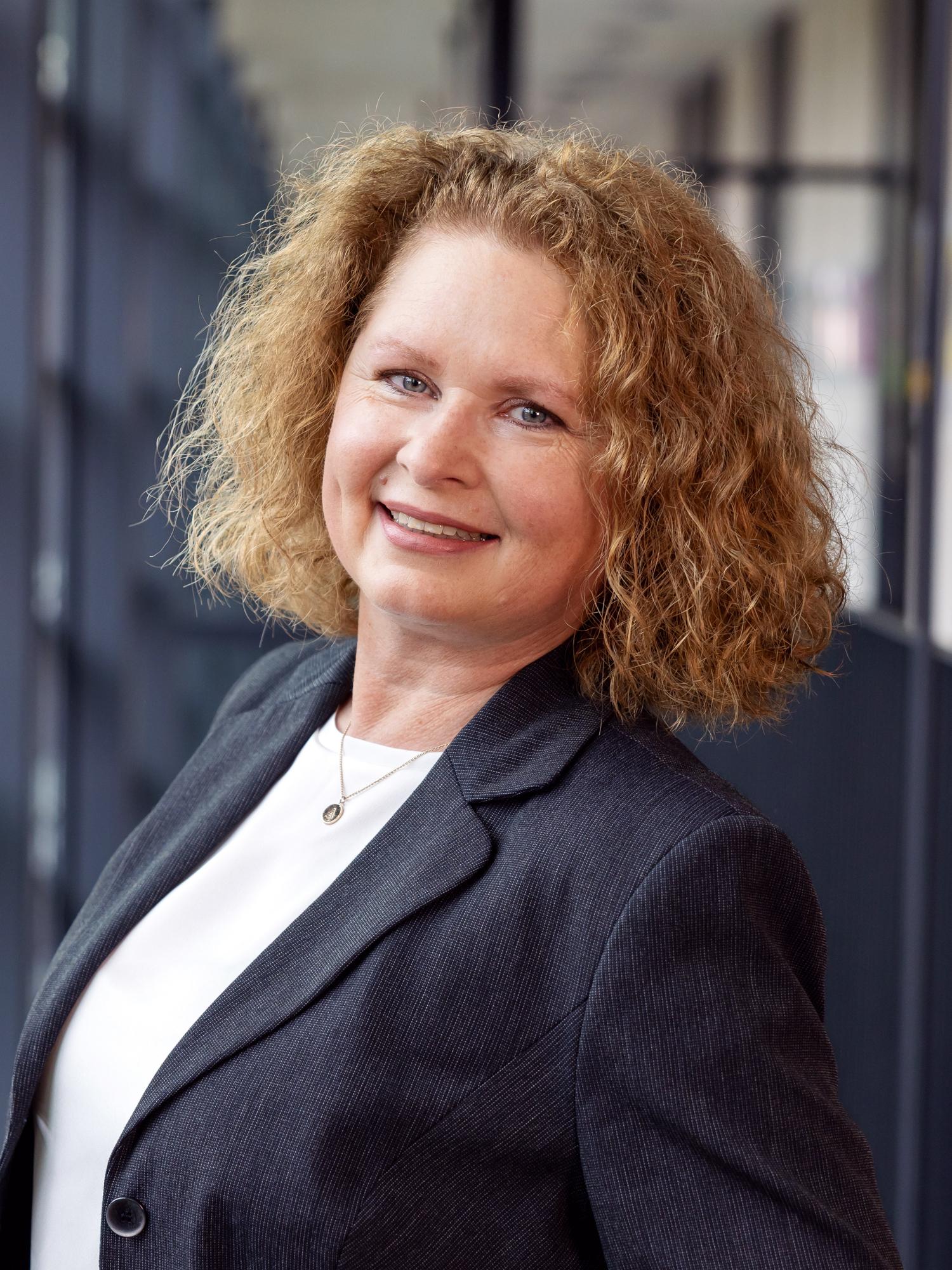 Alexandra Klein, Dipl.-Betriebsw. (FH)