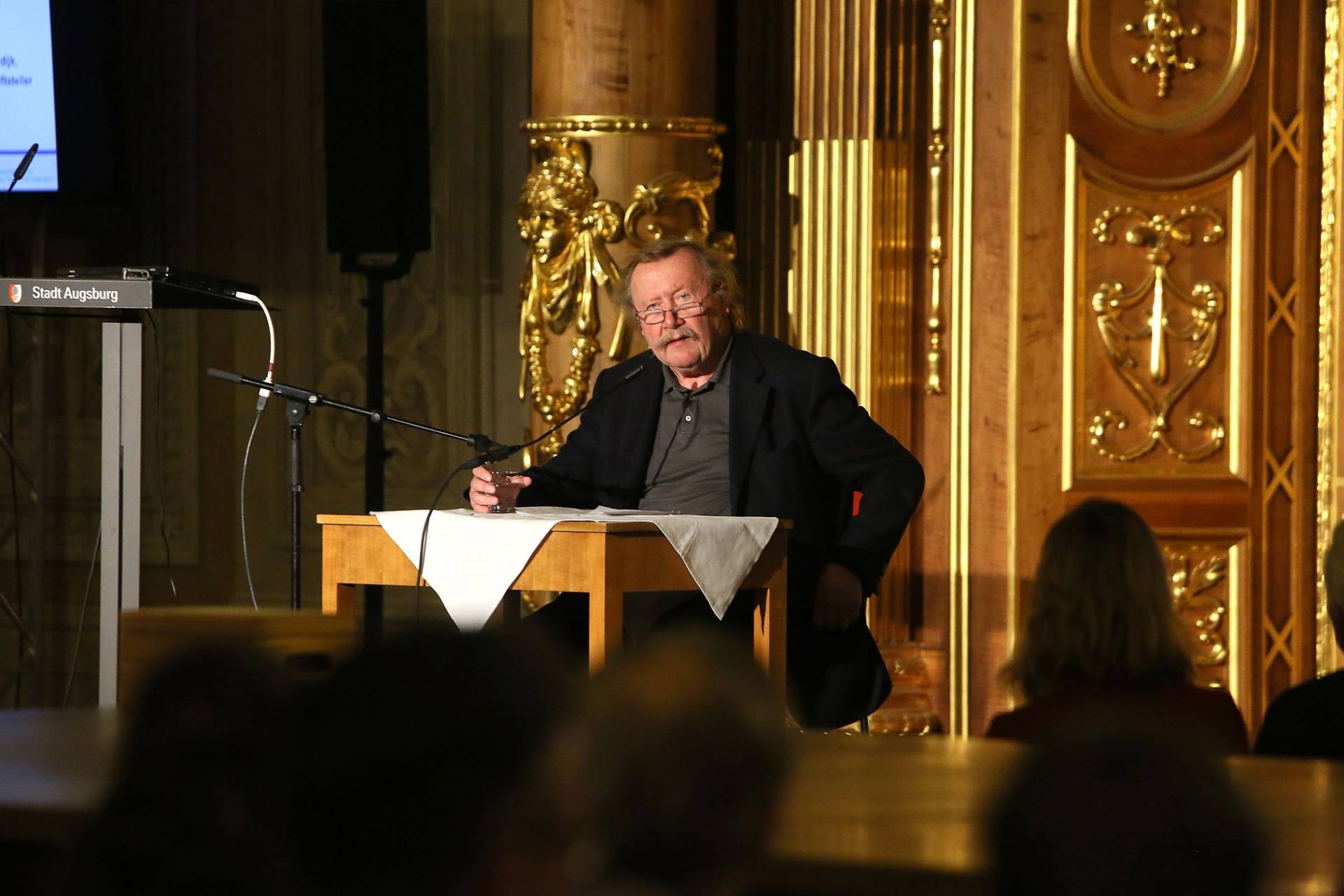 Prof. Peter Sloterdijk. Bildquelle: Regio Augsburg Wirtschaft GmbH Prof. Peter Sloterdijk. Bildquelle: Regio Augsburg Wirtschaft GmbH