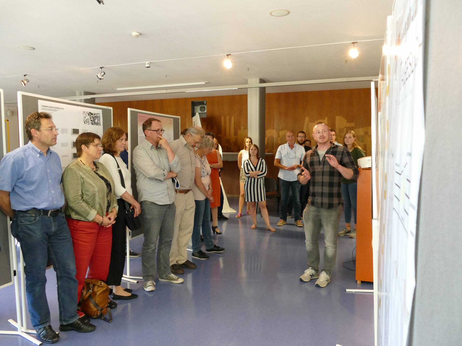 Bei der Präsentation des Projektes. Bei der Präsentation des Projektes.