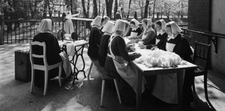 Diakonissinnen bei der Arbeit