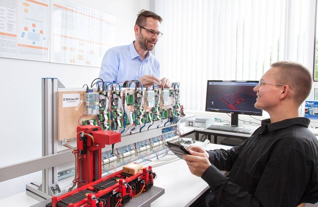 Cyber-Physical Production System für die Industrie 4.0.